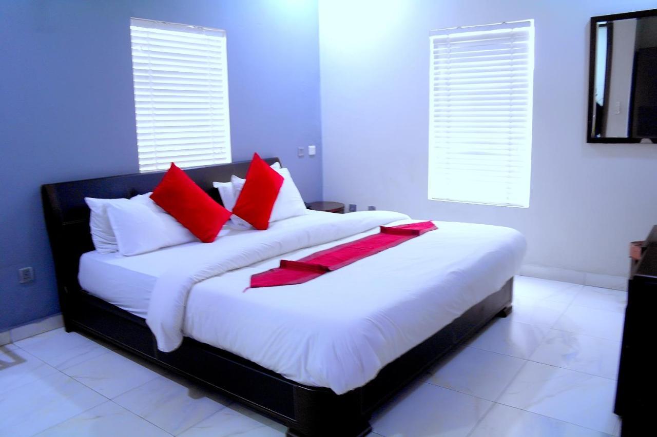 The Crib Lifestyle Hotel Port Harcourt Exterior foto